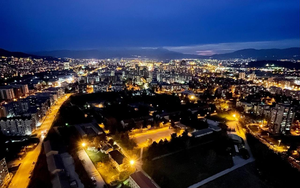 Sky Deluxe Fitness & Spa Szkopje Kültér fotó