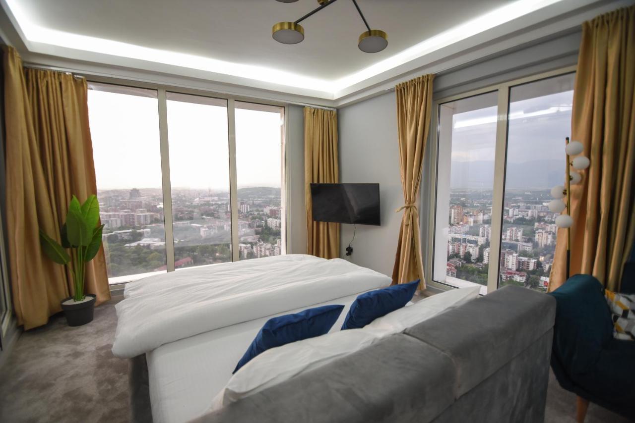 Sky Deluxe Fitness & Spa Szkopje Kültér fotó