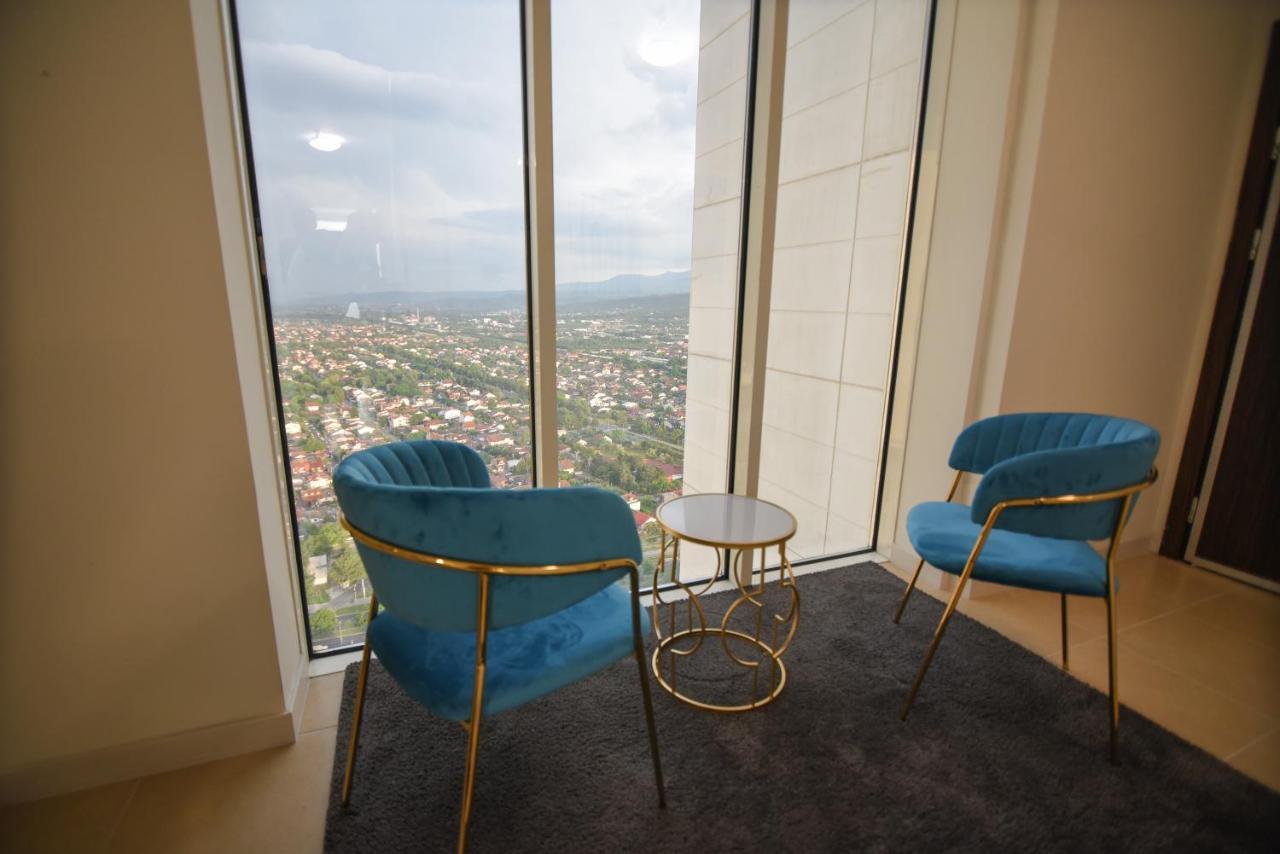 Sky Deluxe Fitness & Spa Szkopje Kültér fotó
