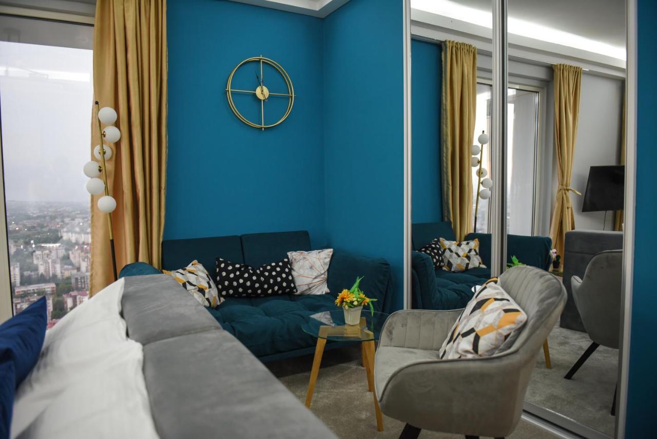 Sky Deluxe Fitness & Spa Szkopje Kültér fotó
